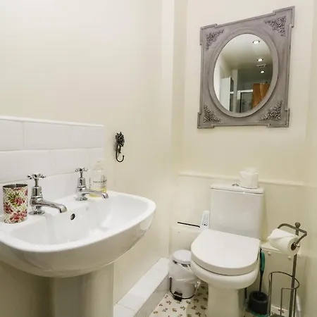 Holiday home 14 Row Holker